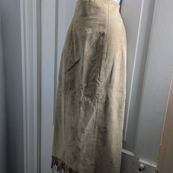 Danier suede skirt - Picture 4 of 4